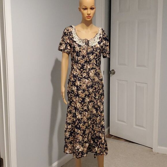 Vintage dress  - Picture 1 of 6